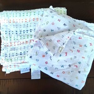 aden & anais AND Petit pear Muslin Swaddling Blankets